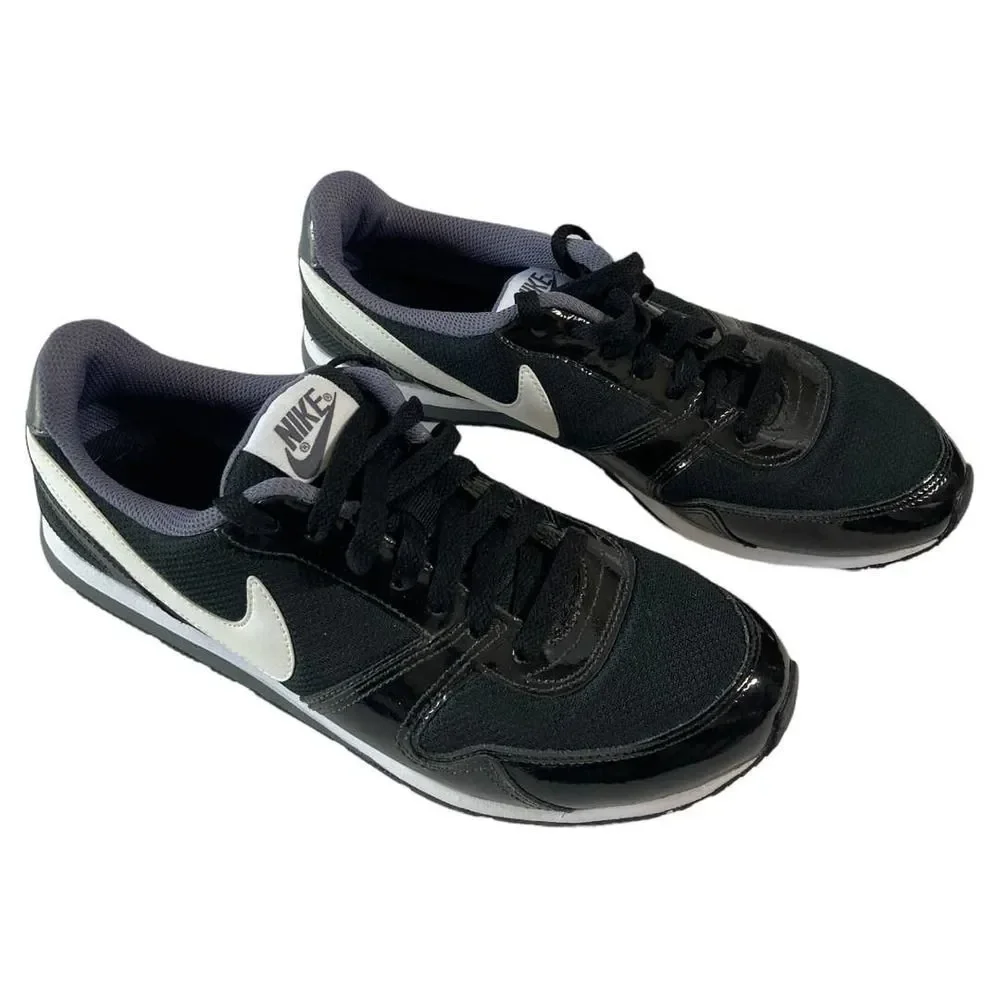 Nike Tanjun Running Shoes